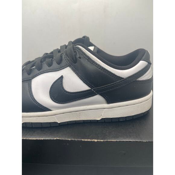 DD1391-100 Nike Dunk Low Retro Panda White Black (Mens). Size. 9